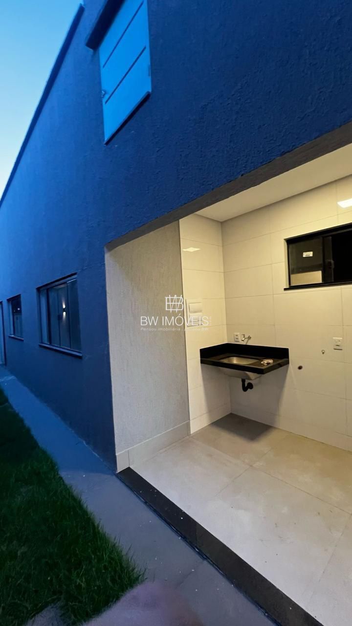 Casa à venda com 3 quartos, 126m² - Foto 4
