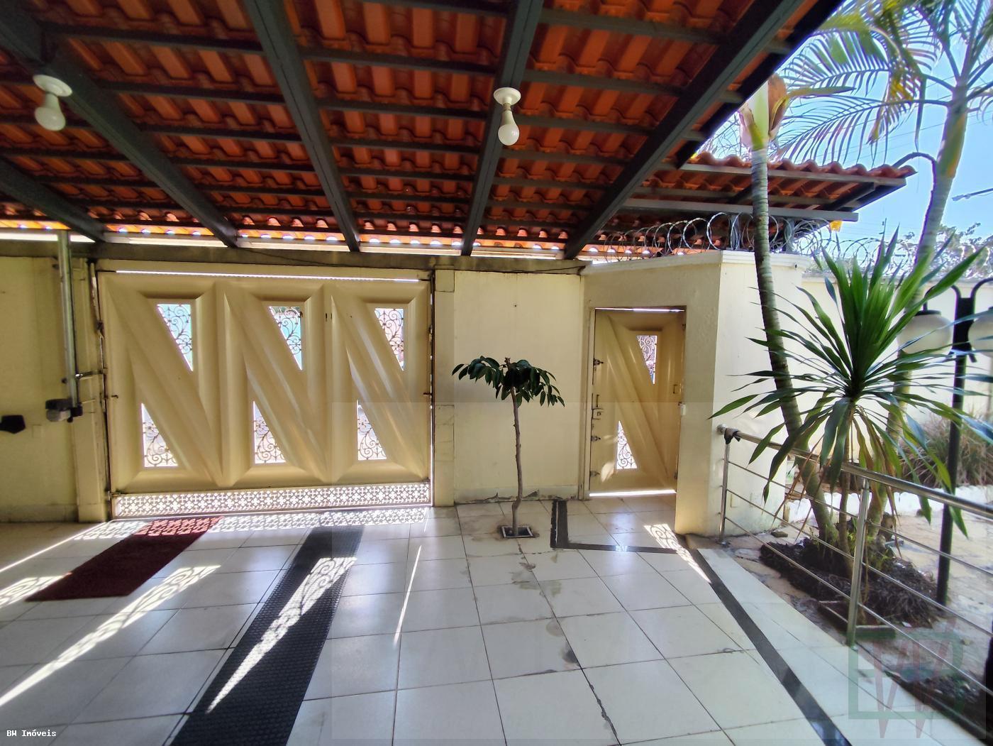 Casa à venda com 3 quartos, 360m² - Foto 5