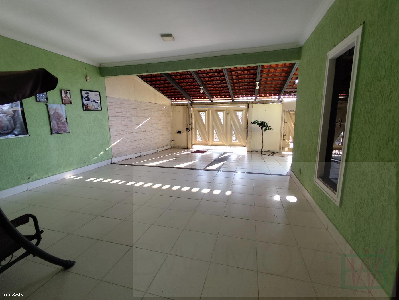 Casa à venda com 3 quartos, 360m² - Foto 6