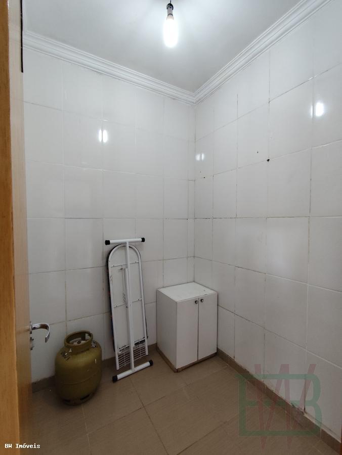 Casa à venda com 3 quartos, 360m² - Foto 16