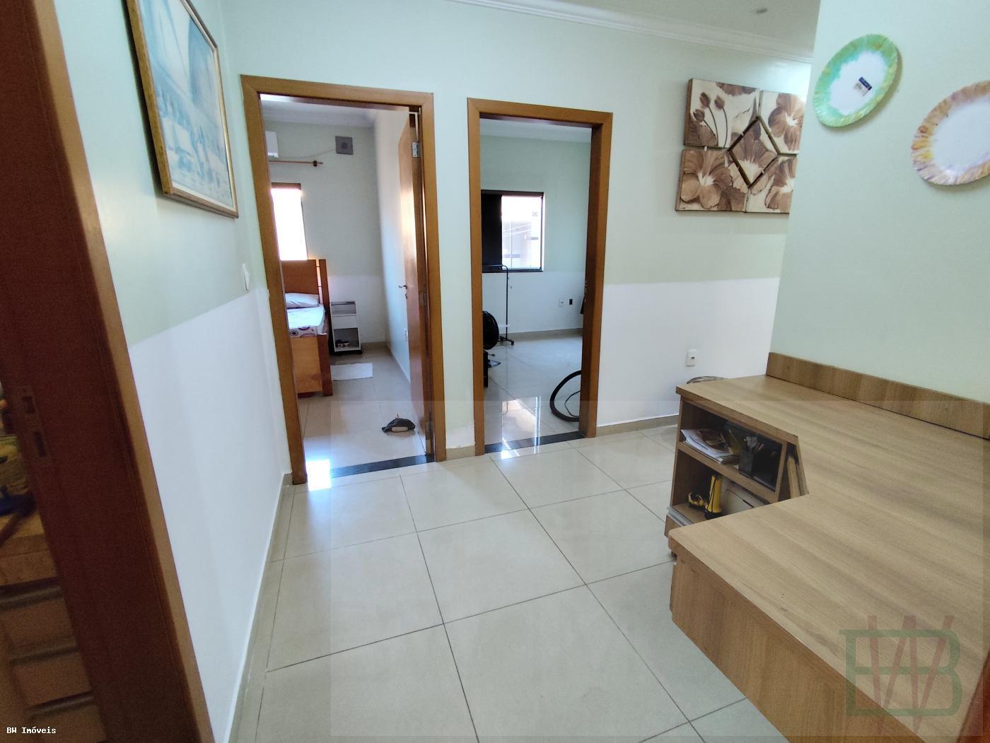 Casa à venda com 3 quartos, 360m² - Foto 18