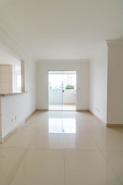 Apartamento à venda com 2 quartos, 62m² - Foto 7