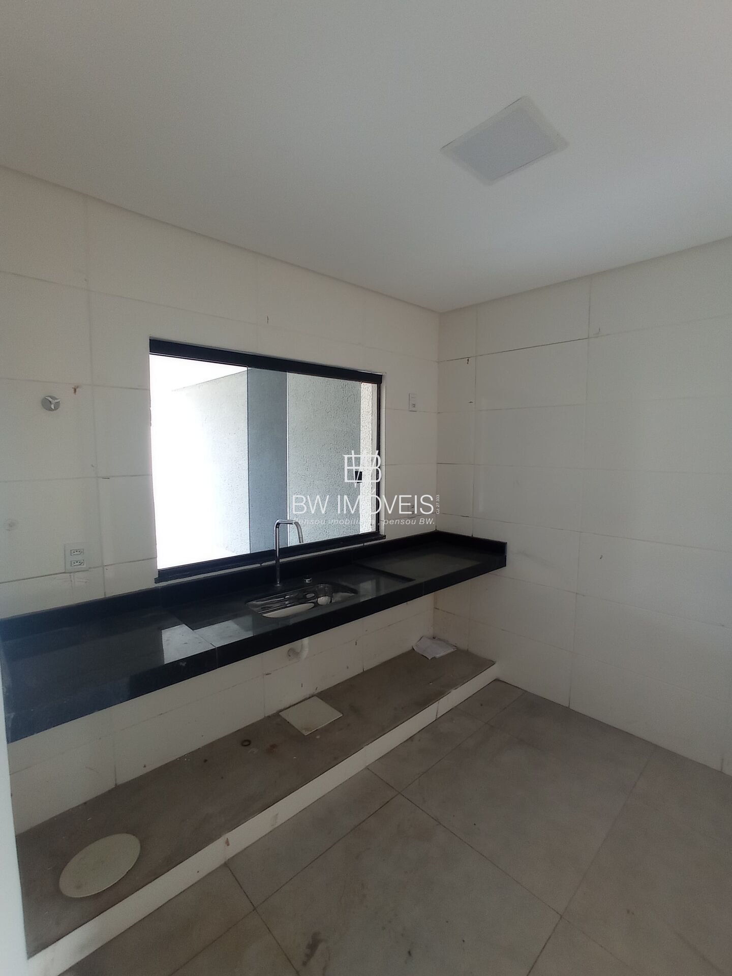 Casa à venda com 3 quartos, 110m² - Foto 7