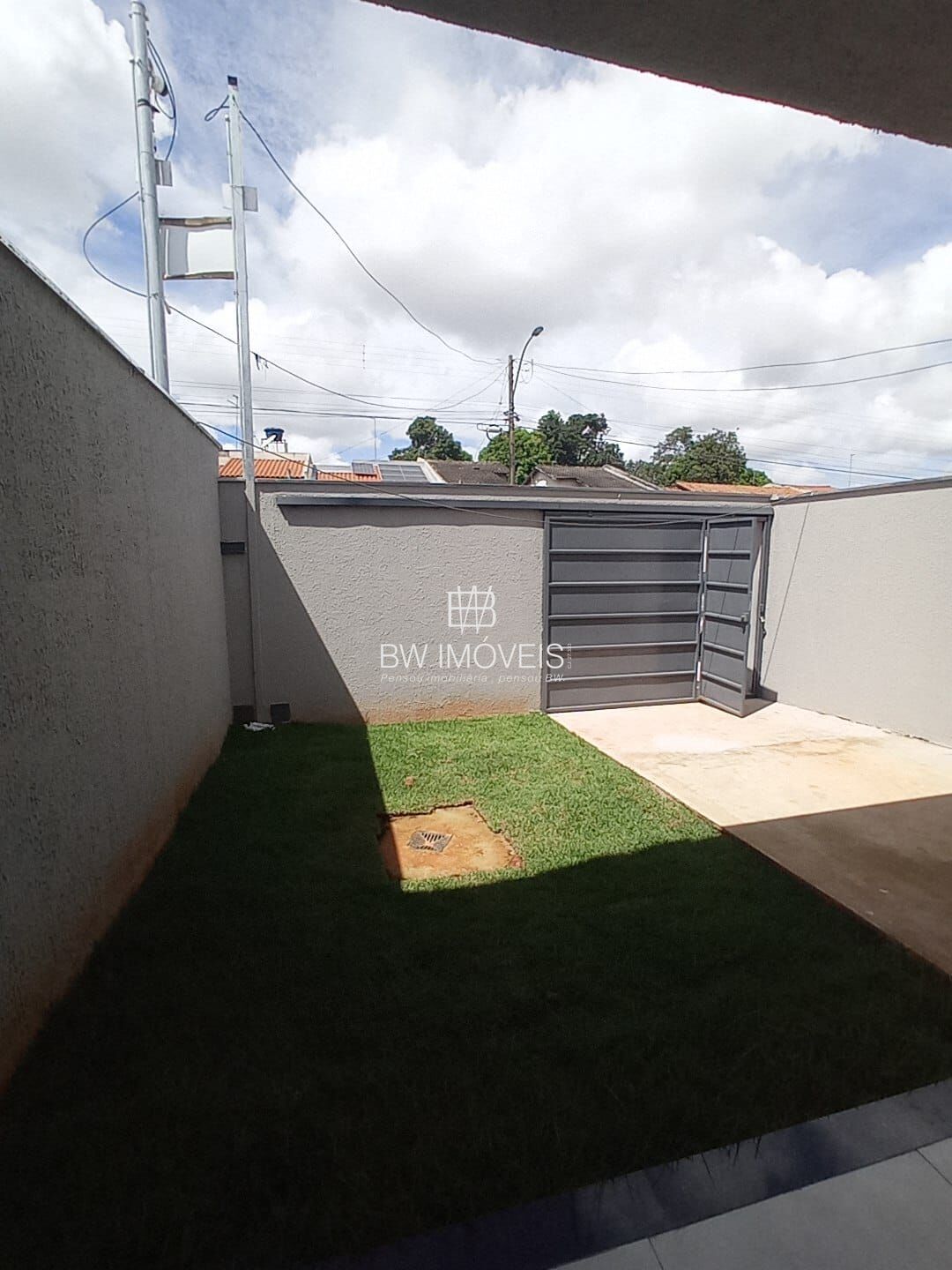 Casa à venda com 3 quartos, 110m² - Foto 4