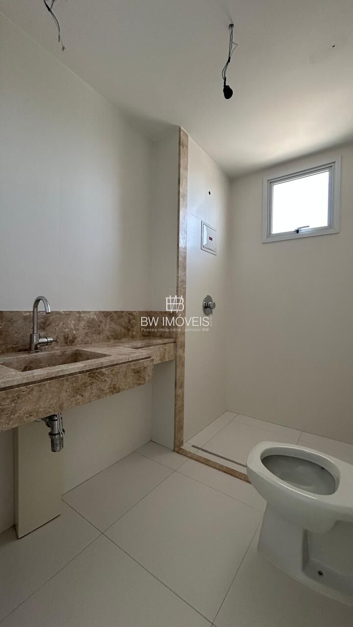 Apartamento à venda com 4 quartos, 260m² - Foto 6