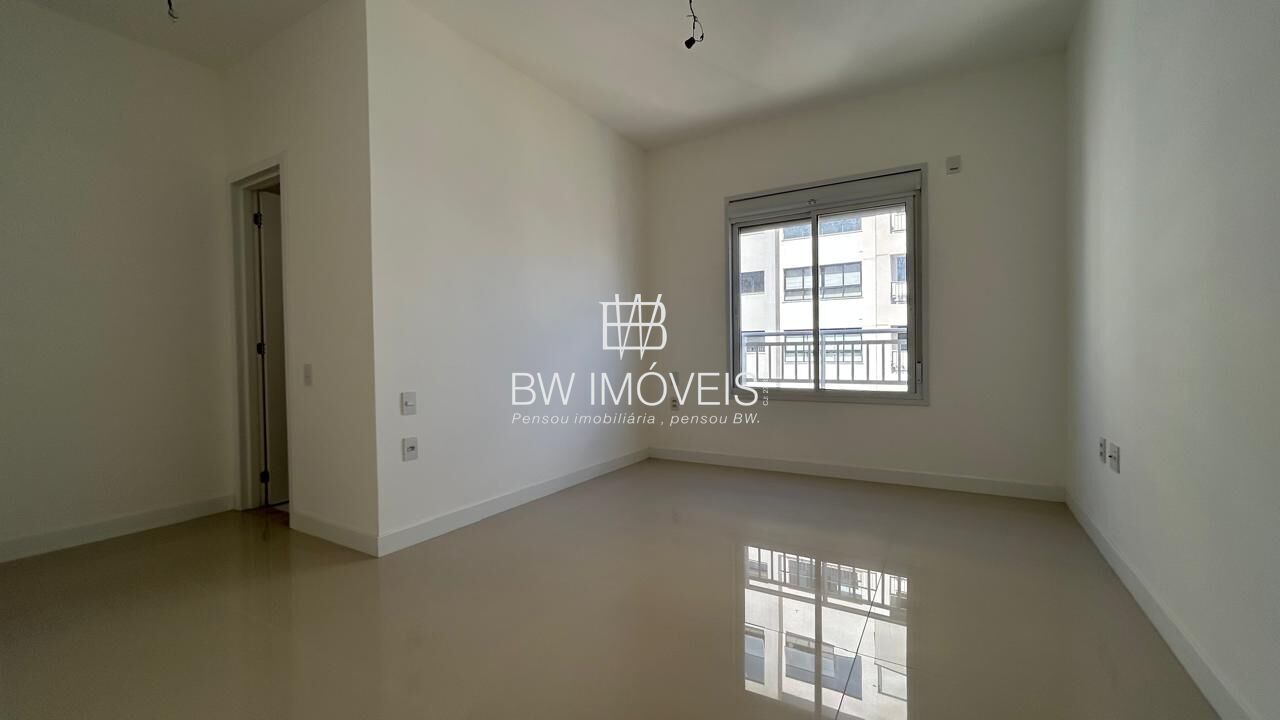 Apartamento à venda com 4 quartos, 260m² - Foto 9