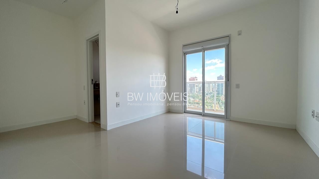 Apartamento à venda com 4 quartos, 260m² - Foto 5