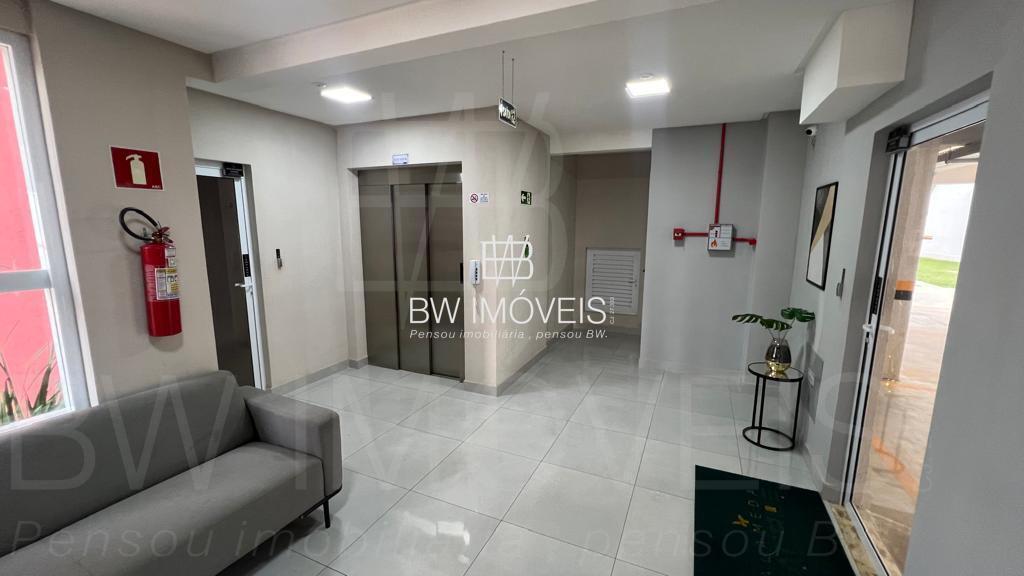 Apartamento à venda com 2 quartos, 56m² - Foto 11