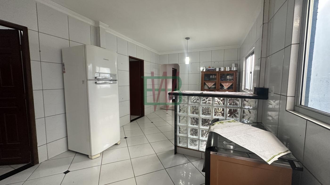 Casa à venda com 3 quartos, 270m² - Foto 10