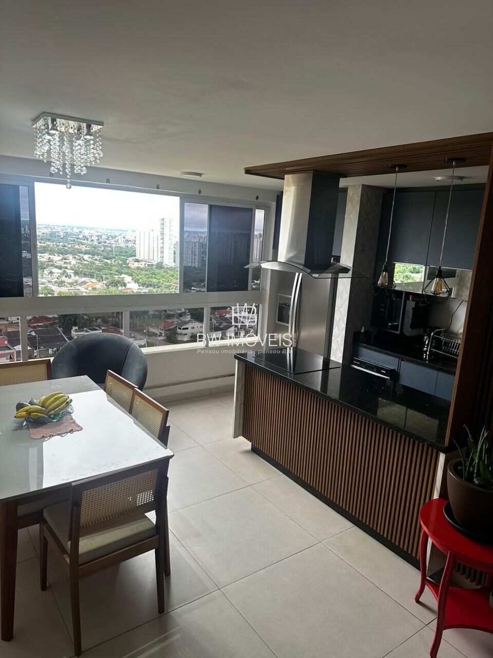 Apartamento à venda com 3 quartos, 98m² - Foto 1