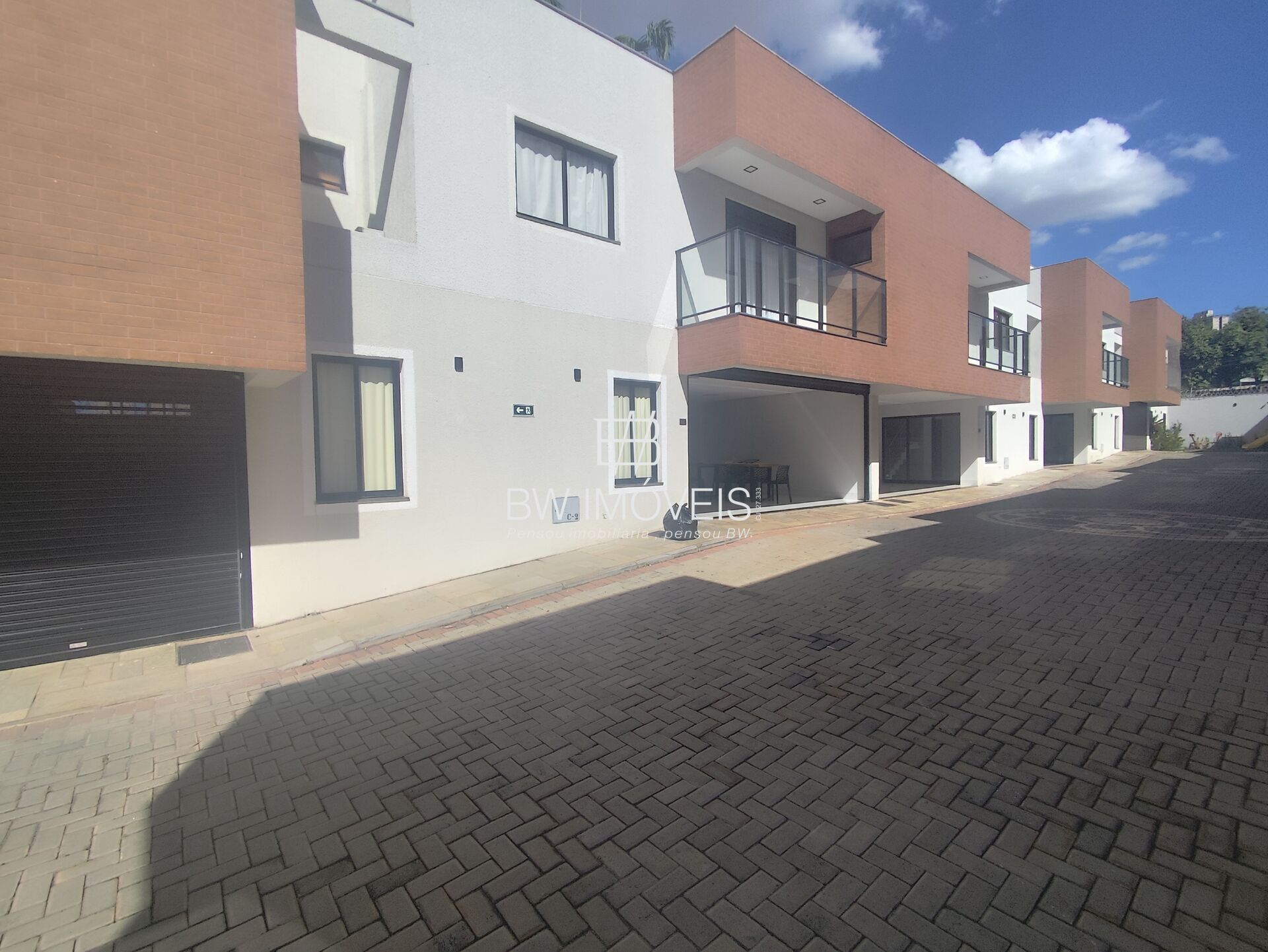 Sobrado à venda com 3 quartos, 145m² - Foto 4