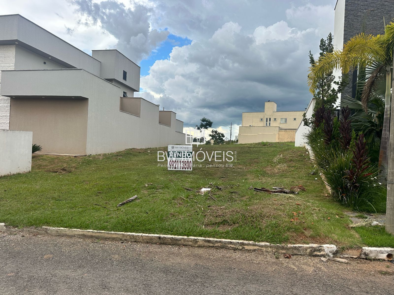 Terreno à venda, 360m² - Foto 1