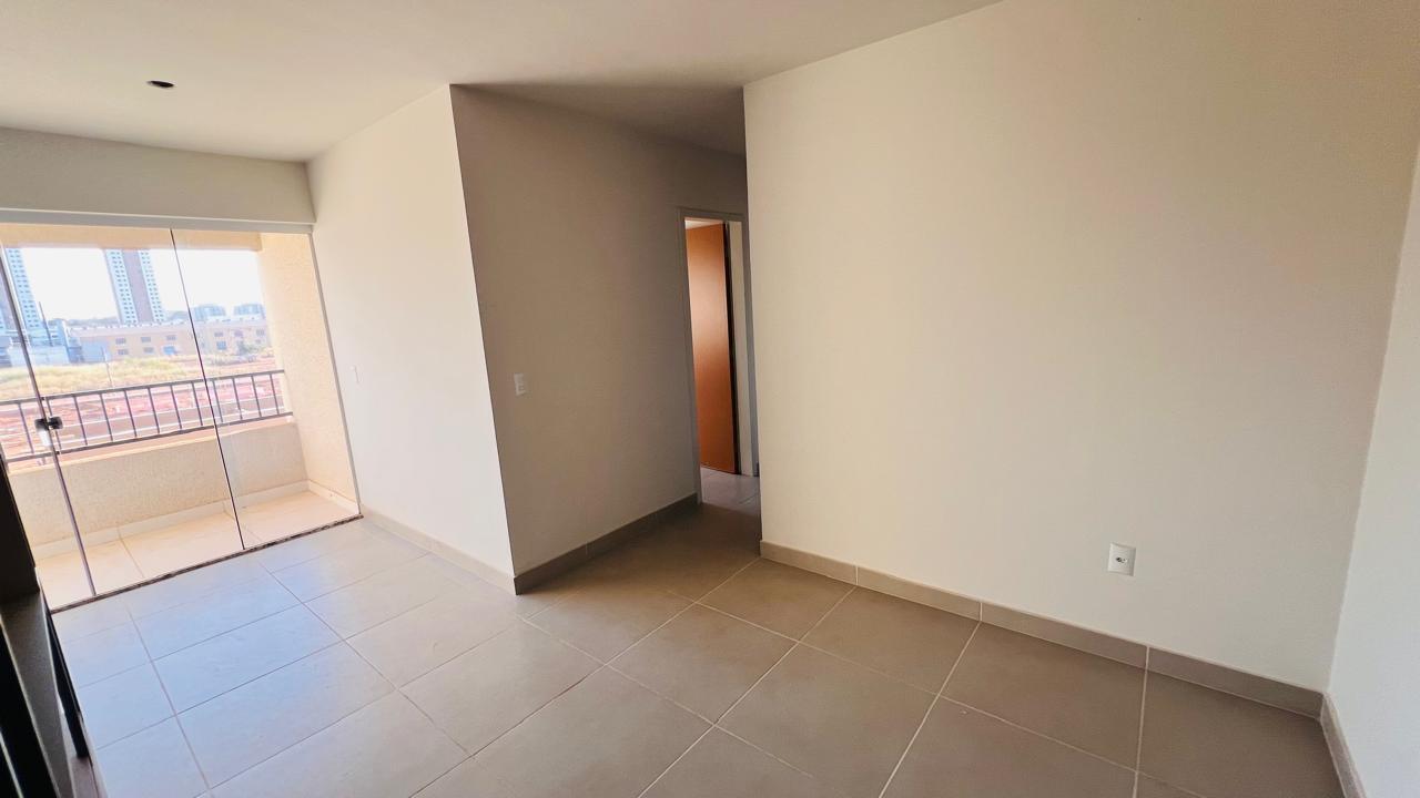 Apartamento à venda com 3 quartos, 66m² - Foto 2