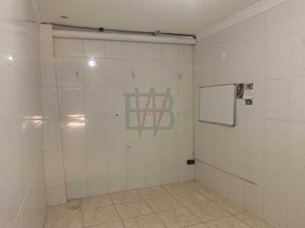 Casa à venda com 3 quartos, 198m² - Foto 15