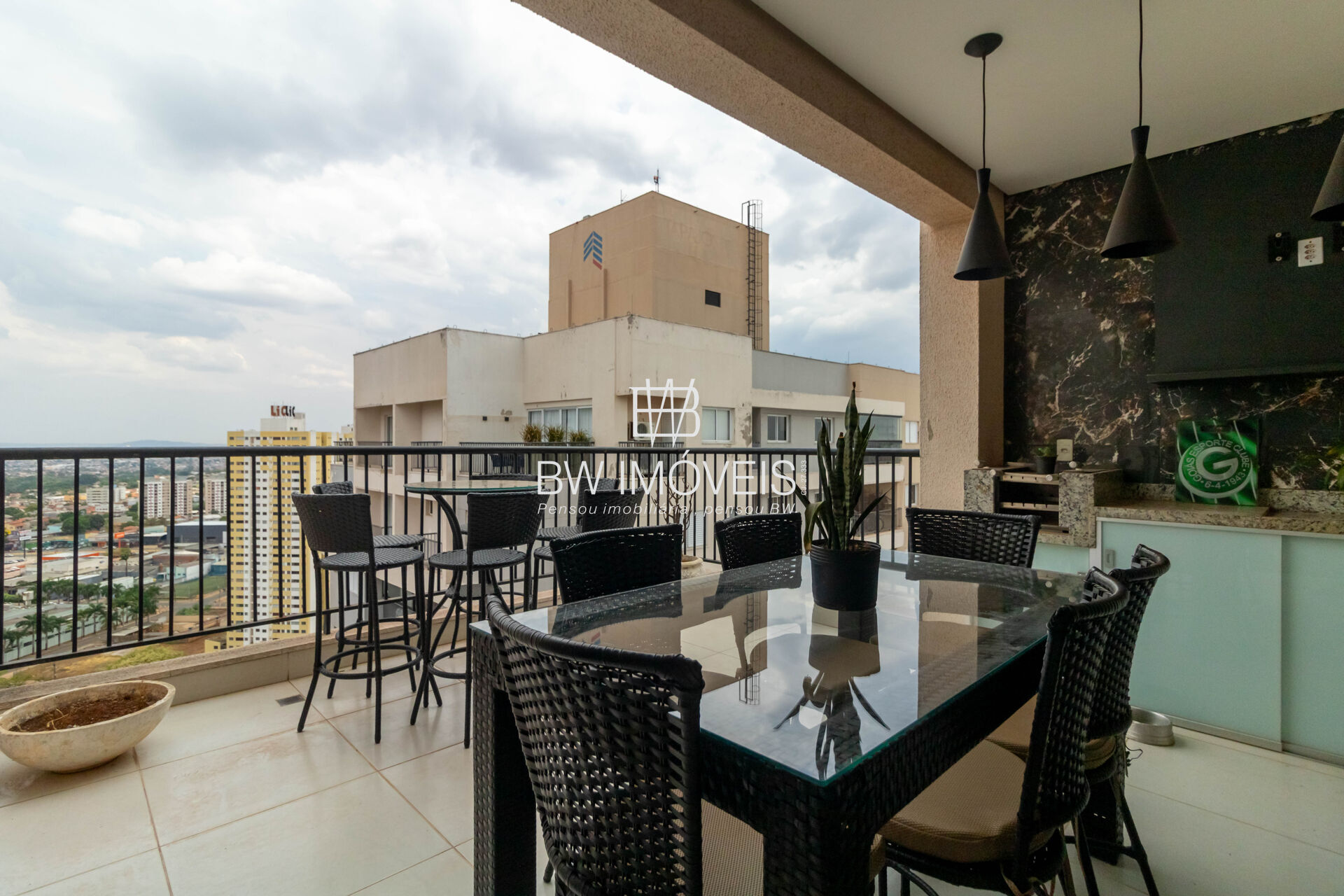 Cobertura à venda com 4 quartos, 185m² - Foto 1
