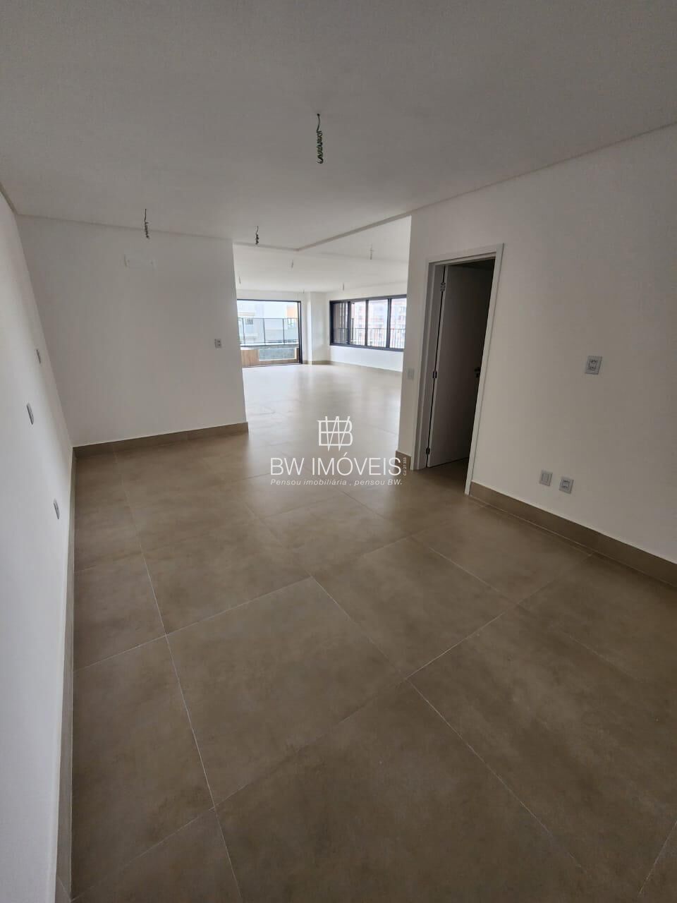 Apartamento à venda com 3 quartos, 244m² - Foto 12