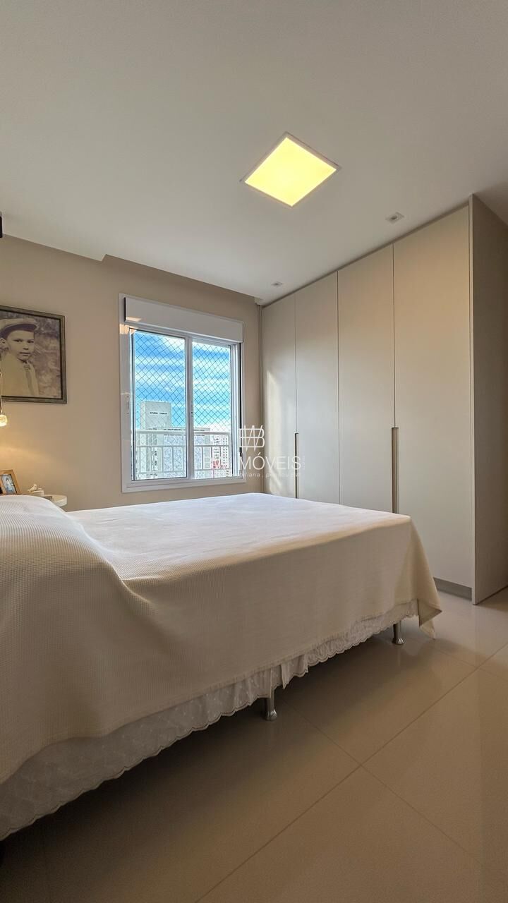 Apartamento à venda com 2 quartos, 66m² - Foto 13