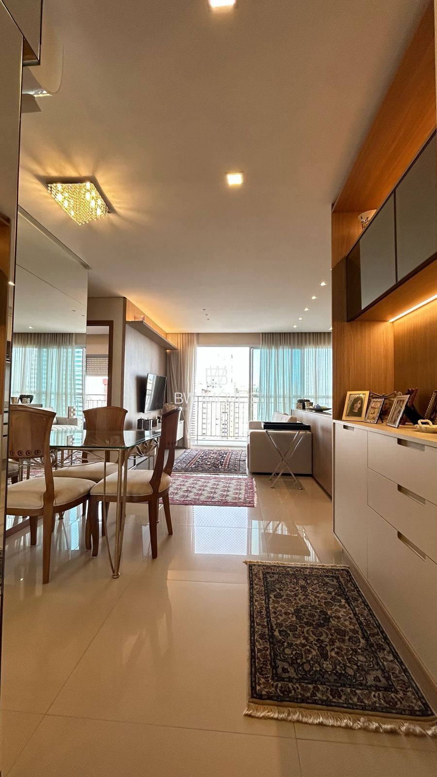 Apartamento à venda com 2 quartos, 66m² - Foto 4