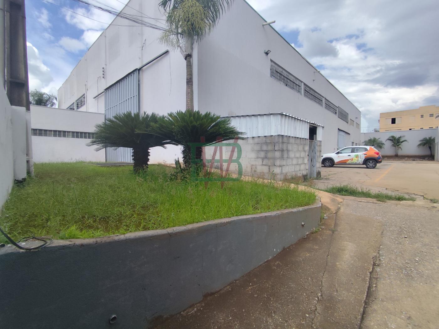 Depósito-Galpão-Armazém à venda, 1680m² - Foto 9