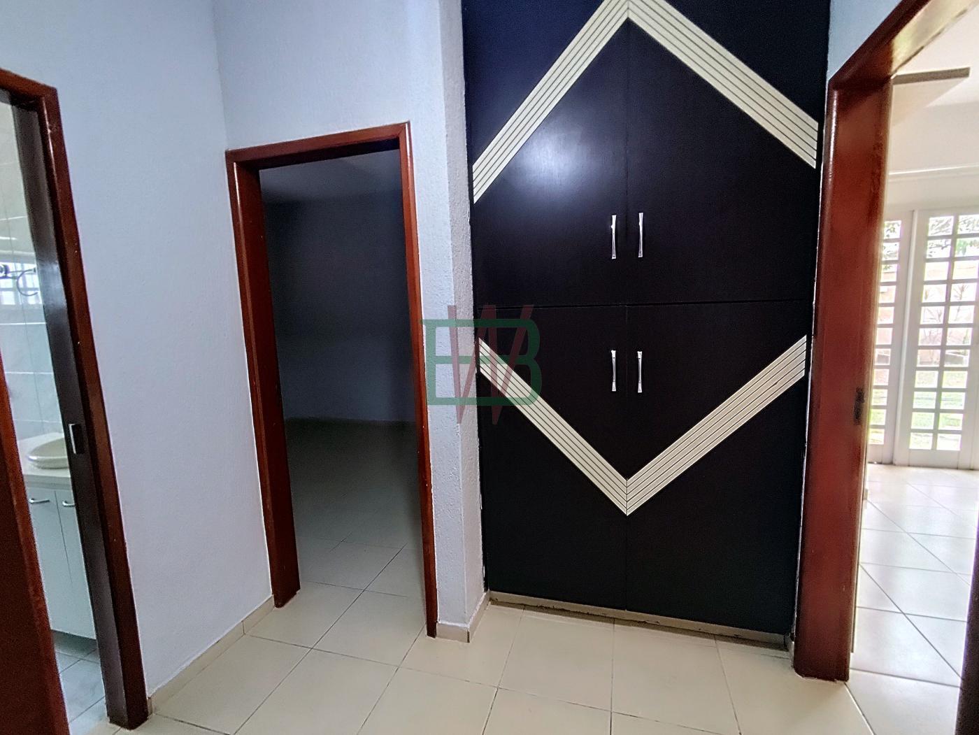 Casa à venda com 4 quartos, 600m² - Foto 32