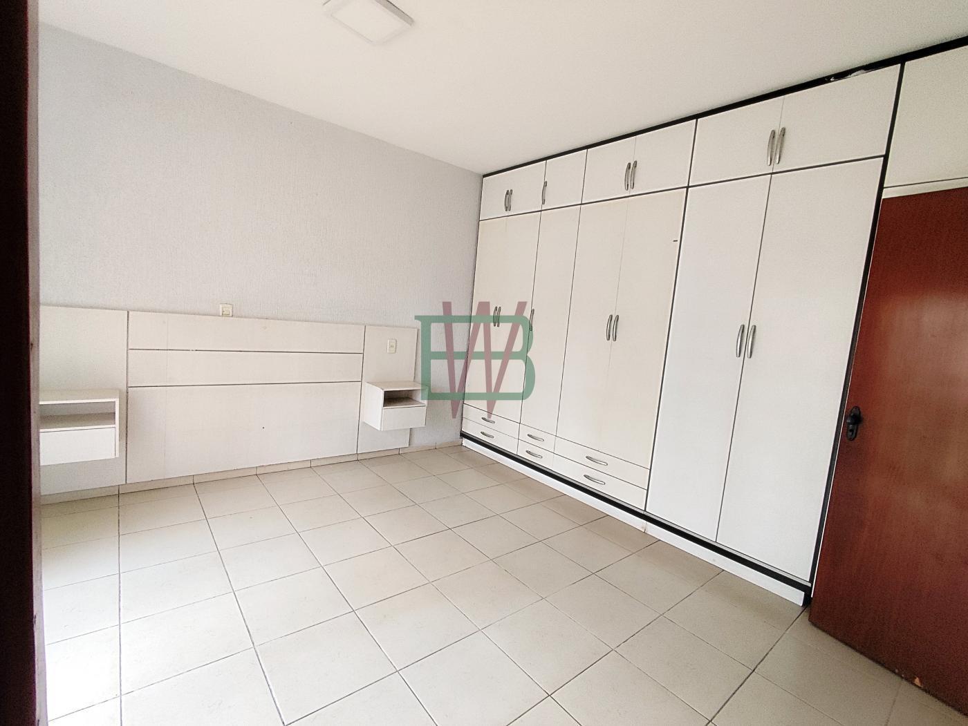 Casa à venda com 4 quartos, 600m² - Foto 39