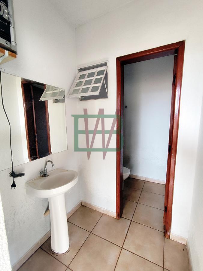 Casa à venda com 4 quartos, 600m² - Foto 11