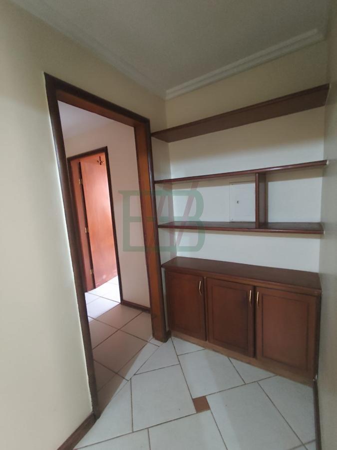 Casa à venda com 5 quartos, 345m² - Foto 26