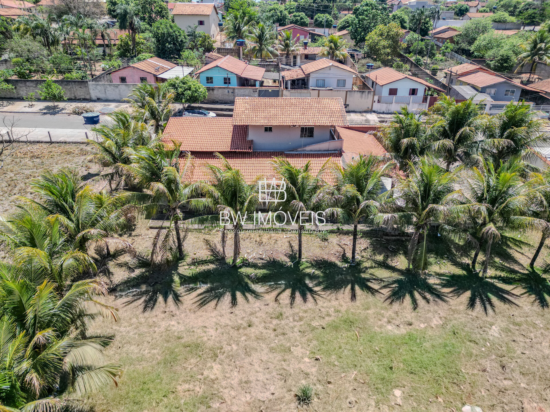 Chácara, 3 quartos, 5500 m² - Foto 1