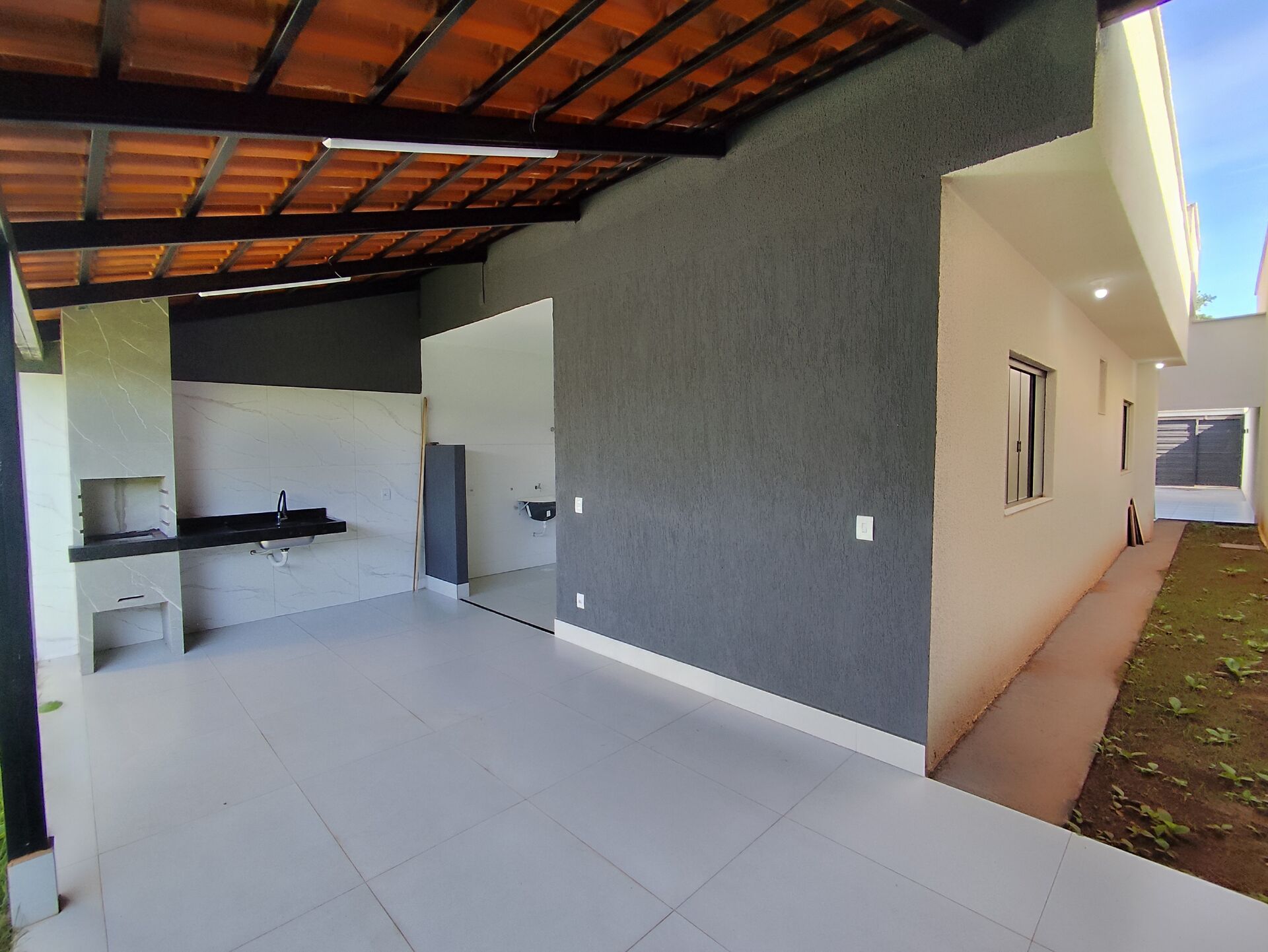 Casa à venda com 3 quartos, 120m² - Foto 3