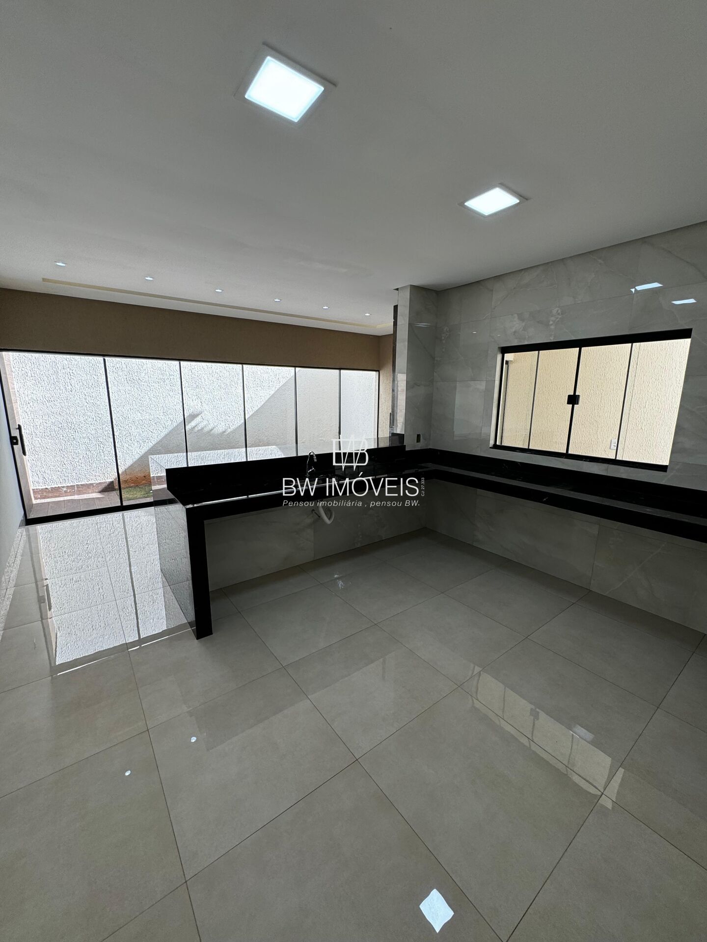 Casa à venda com 3 quartos, 120m² - Foto 10