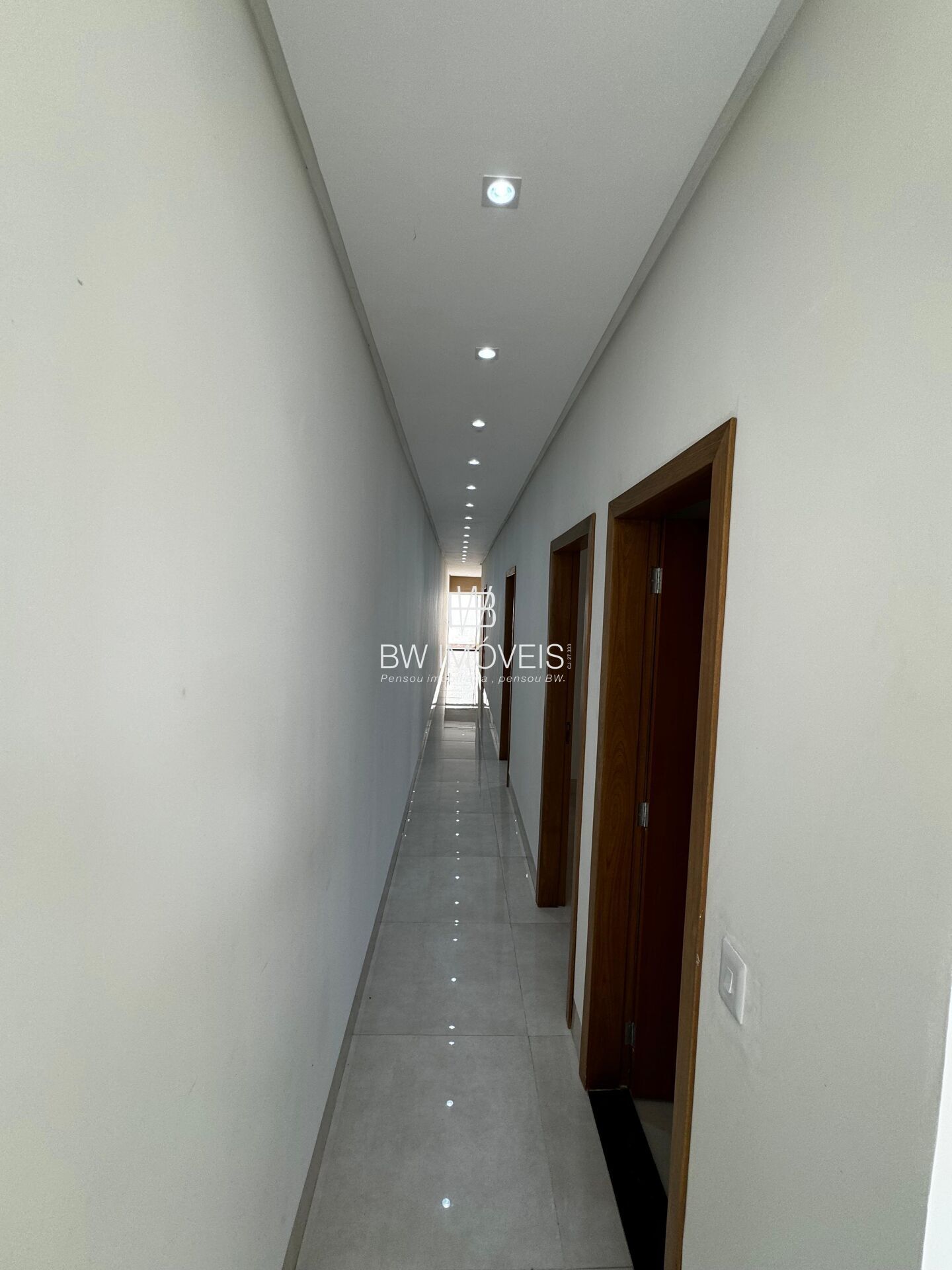 Casa à venda com 3 quartos, 120m² - Foto 16