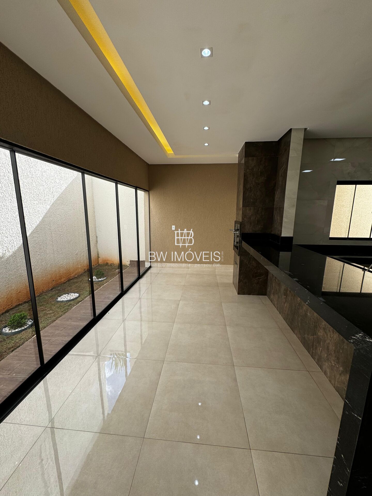 Casa à venda com 3 quartos, 120m² - Foto 8