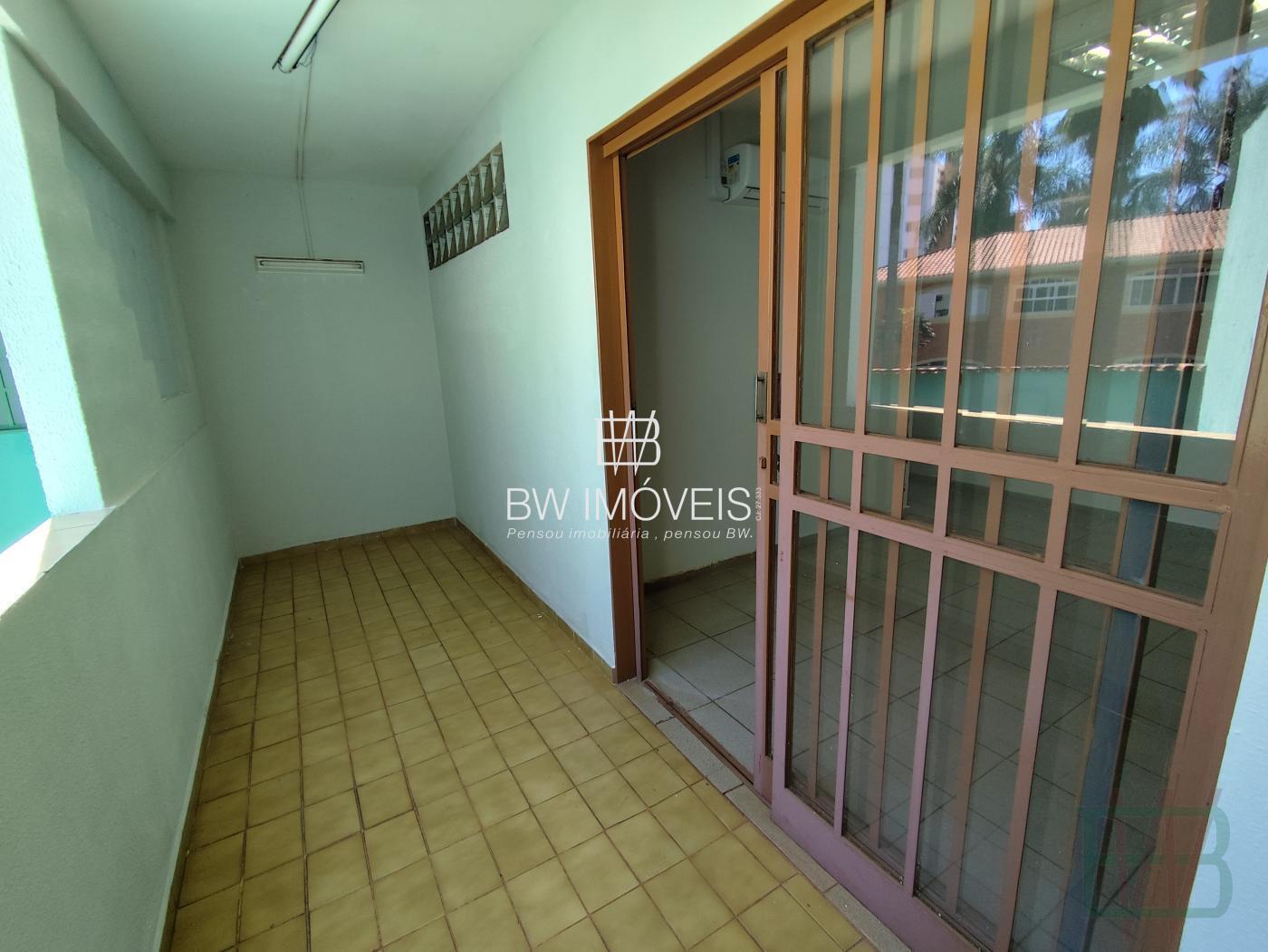 Sobrado à venda com 4 quartos, 215m² - Foto 30