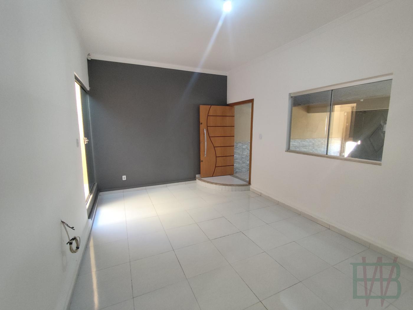 Casa à venda com 2 quartos, 209m² - Foto 1