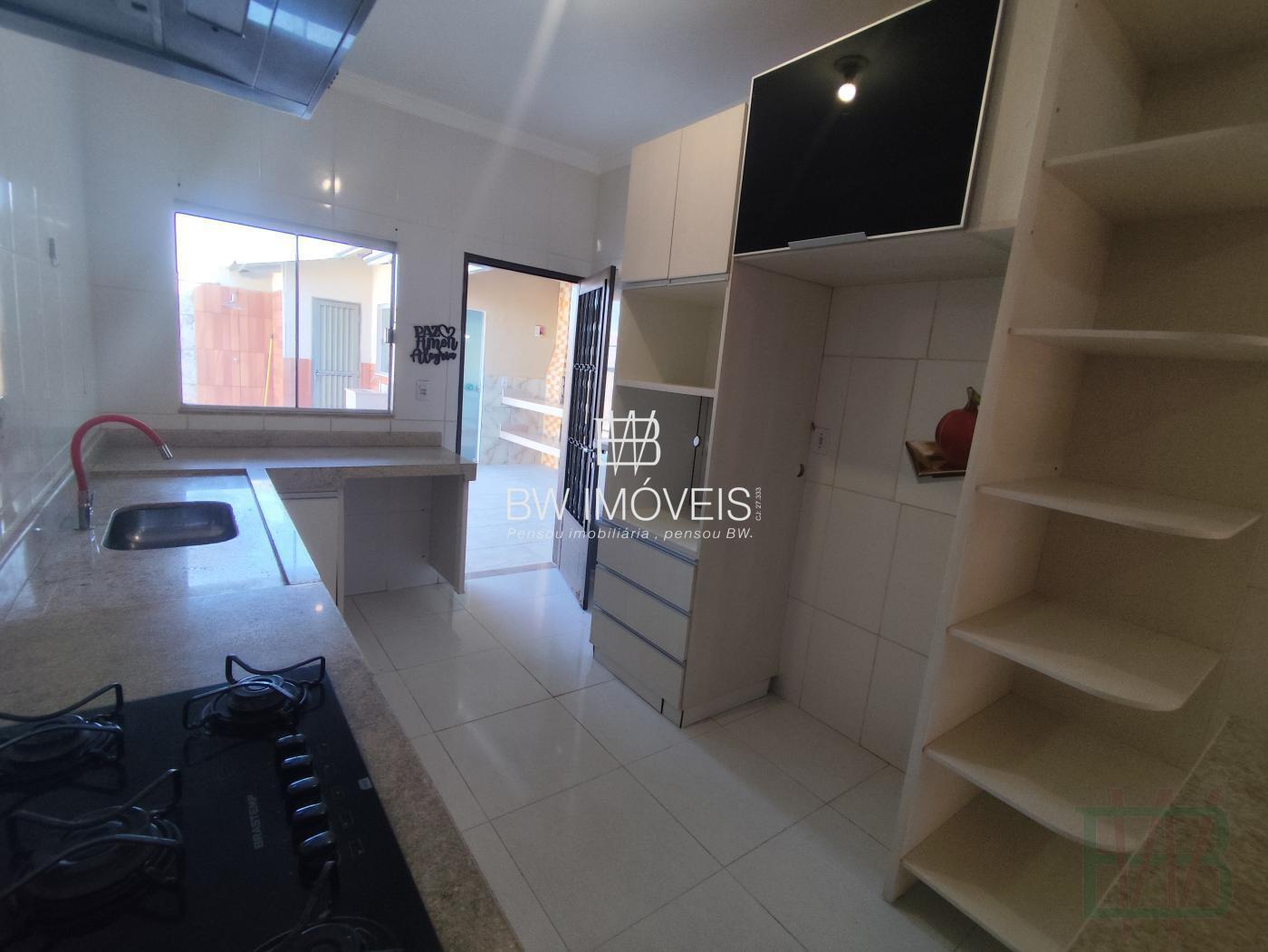 Casa à venda com 3 quartos, 180m² - Foto 14