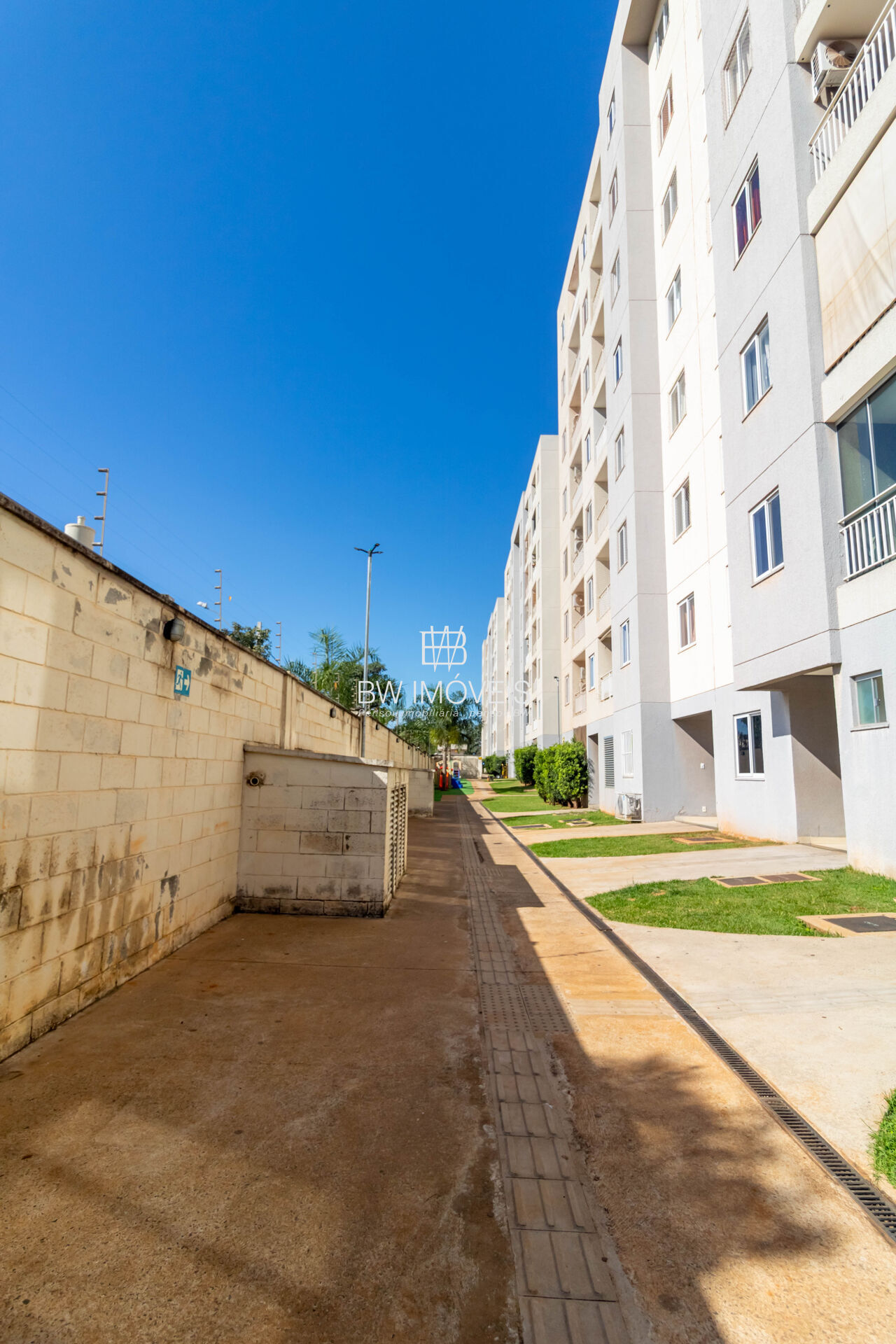 Apartamento à venda com 2 quartos, 60m² - Foto 11