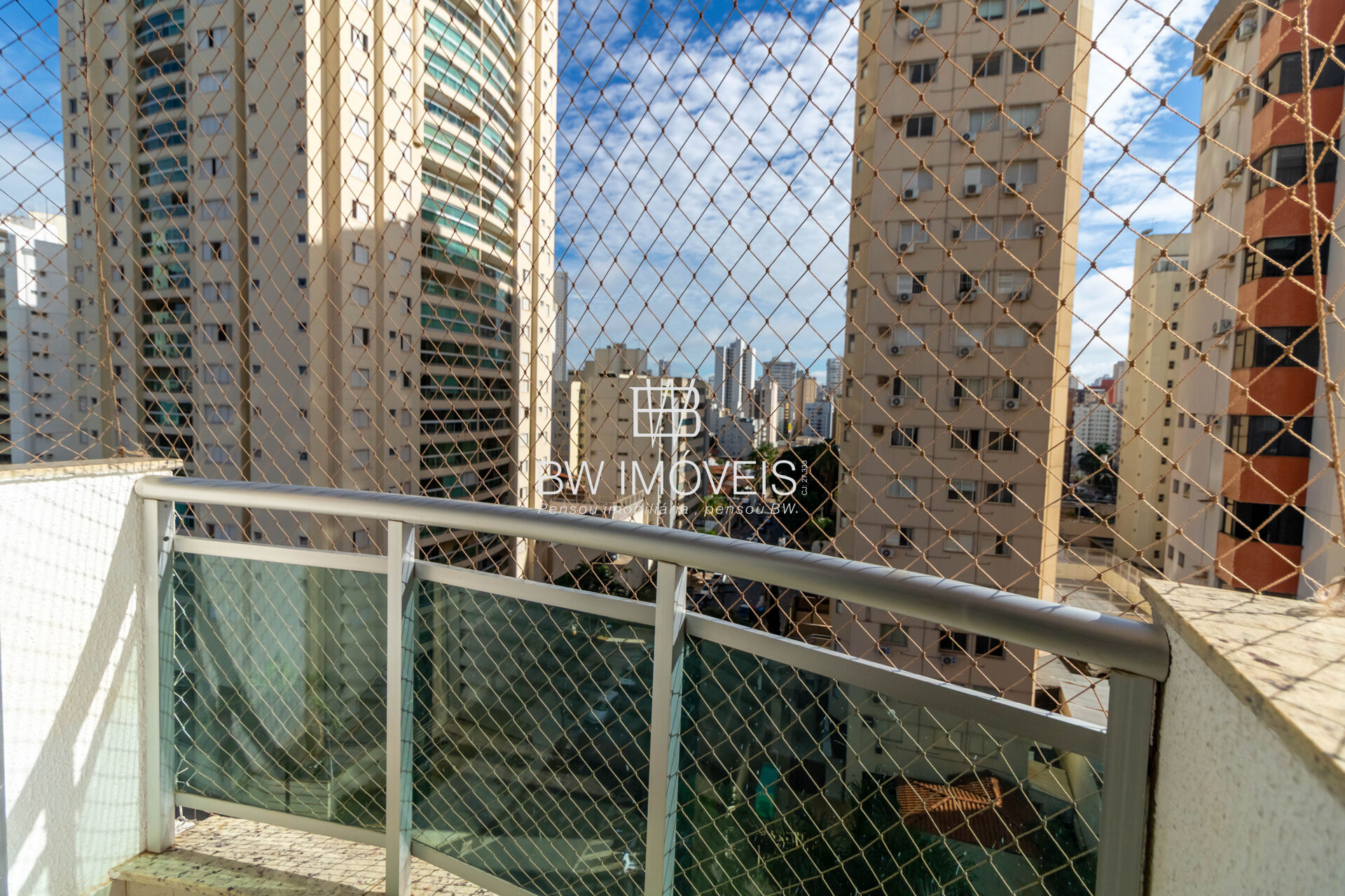 Apartamento à venda com 3 quartos, 94m² - Foto 32