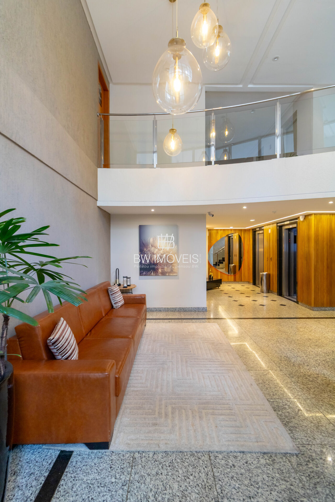 Apartamento à venda com 3 quartos, 94m² - Foto 2