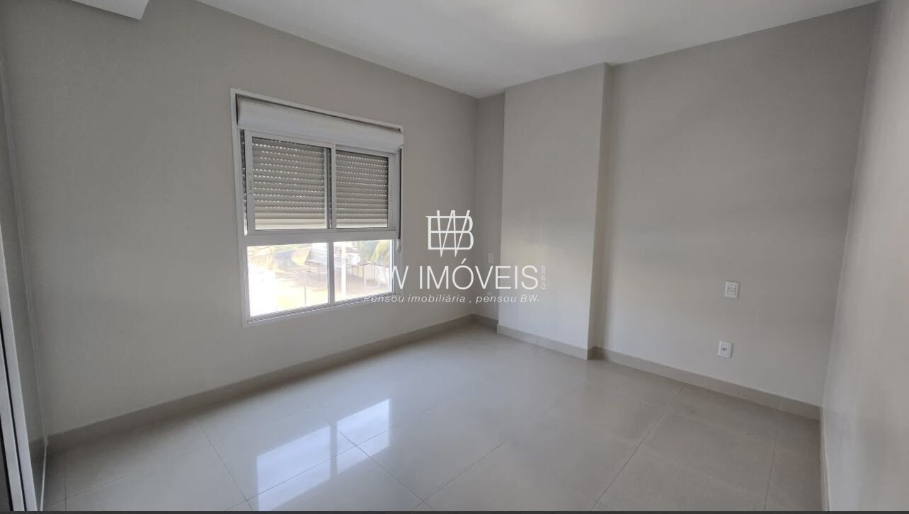 Apartamento à venda com 3 quartos, 135m² - Foto 13