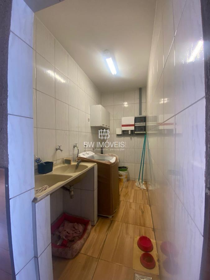 Casa à venda com 3 quartos, 220m² - Foto 22