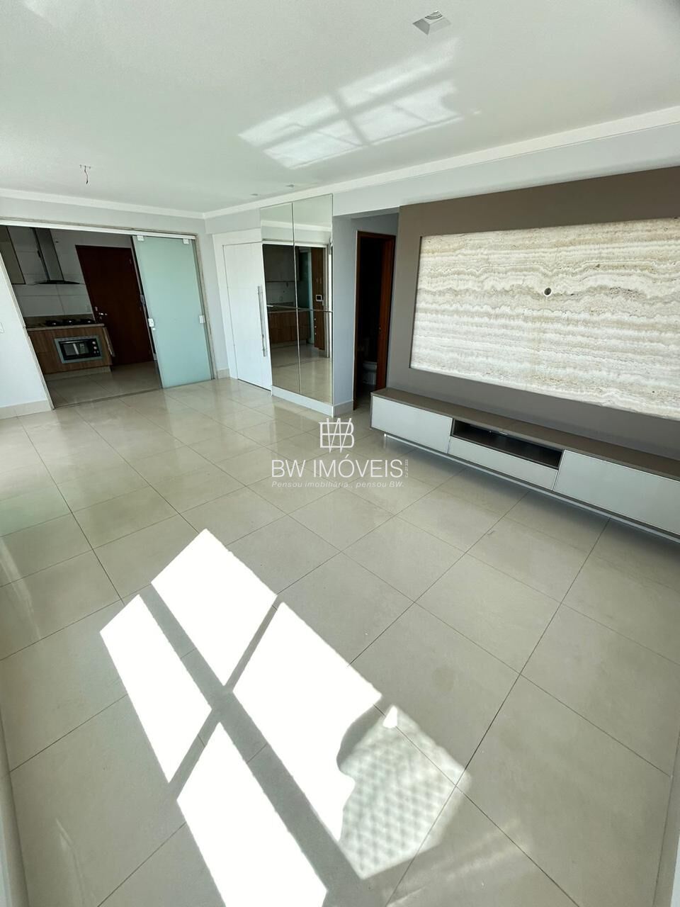 Apartamento à venda com 3 quartos, 126m² - Foto 3
