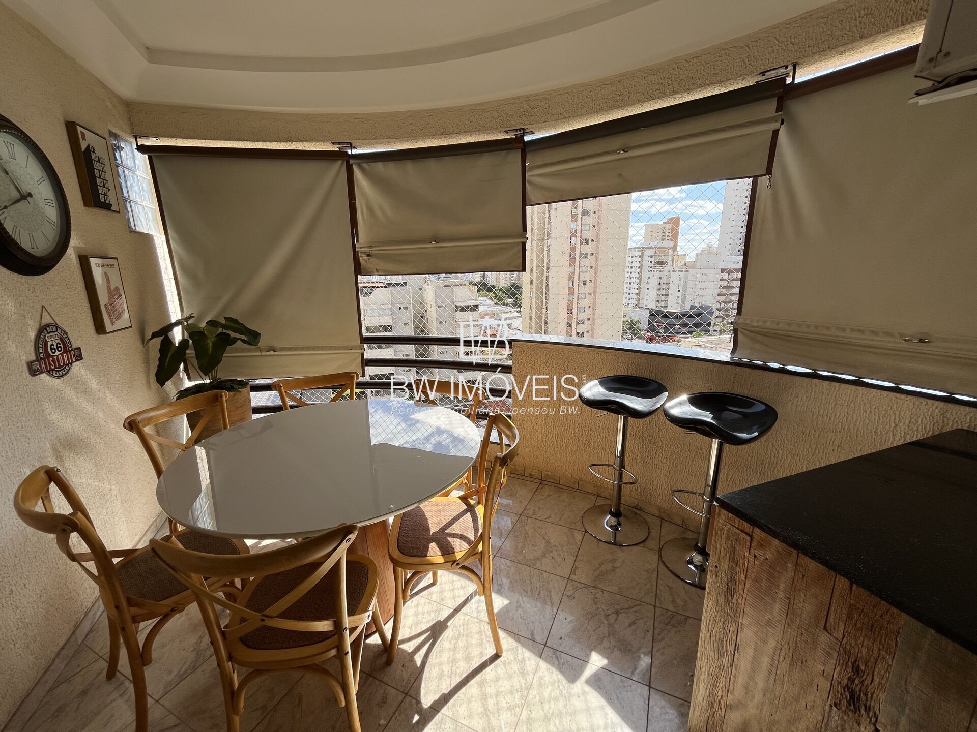 Apartamento à venda com 3 quartos, 152m² - Foto 2