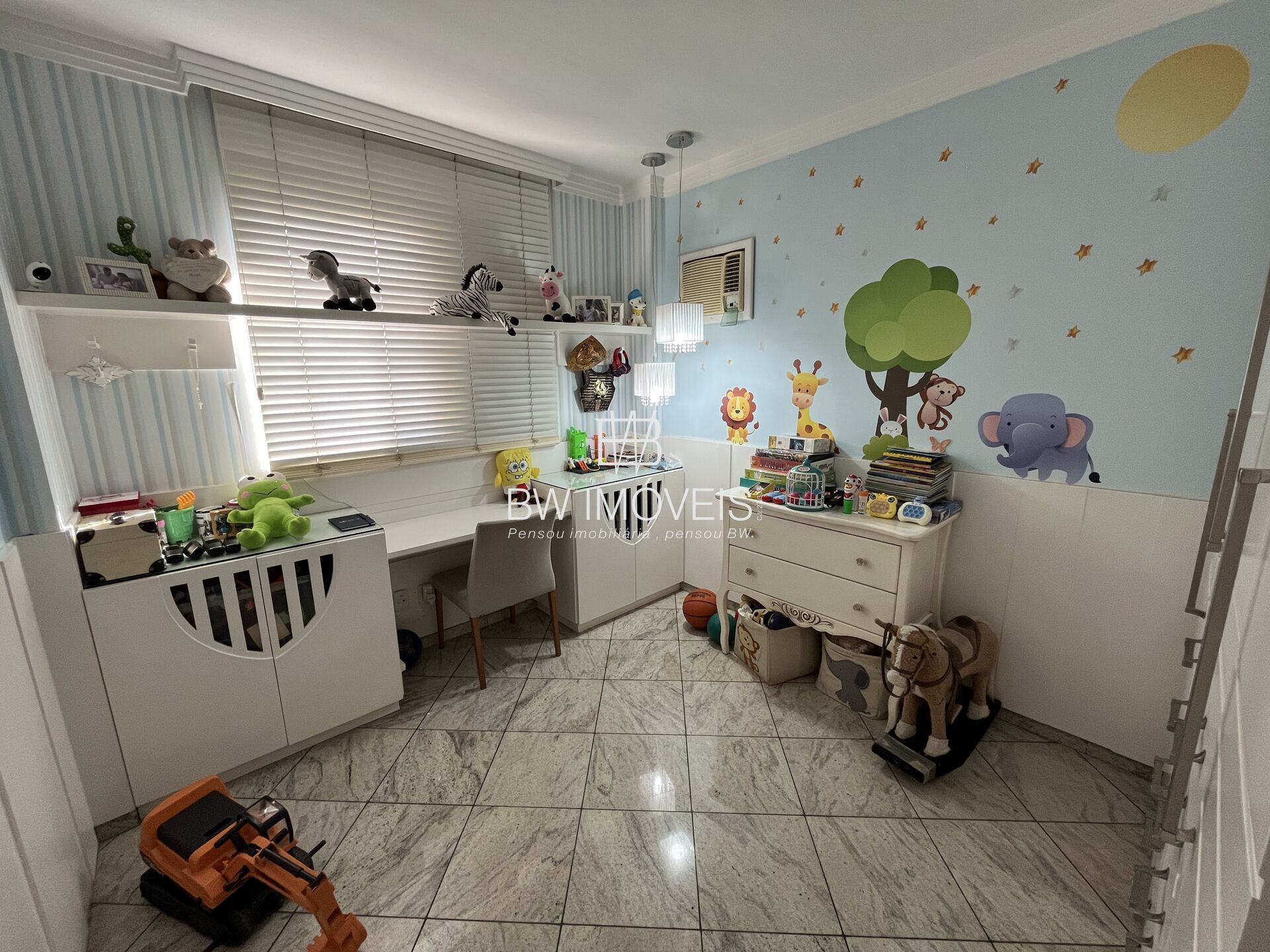 Apartamento à venda com 3 quartos, 152m² - Foto 10