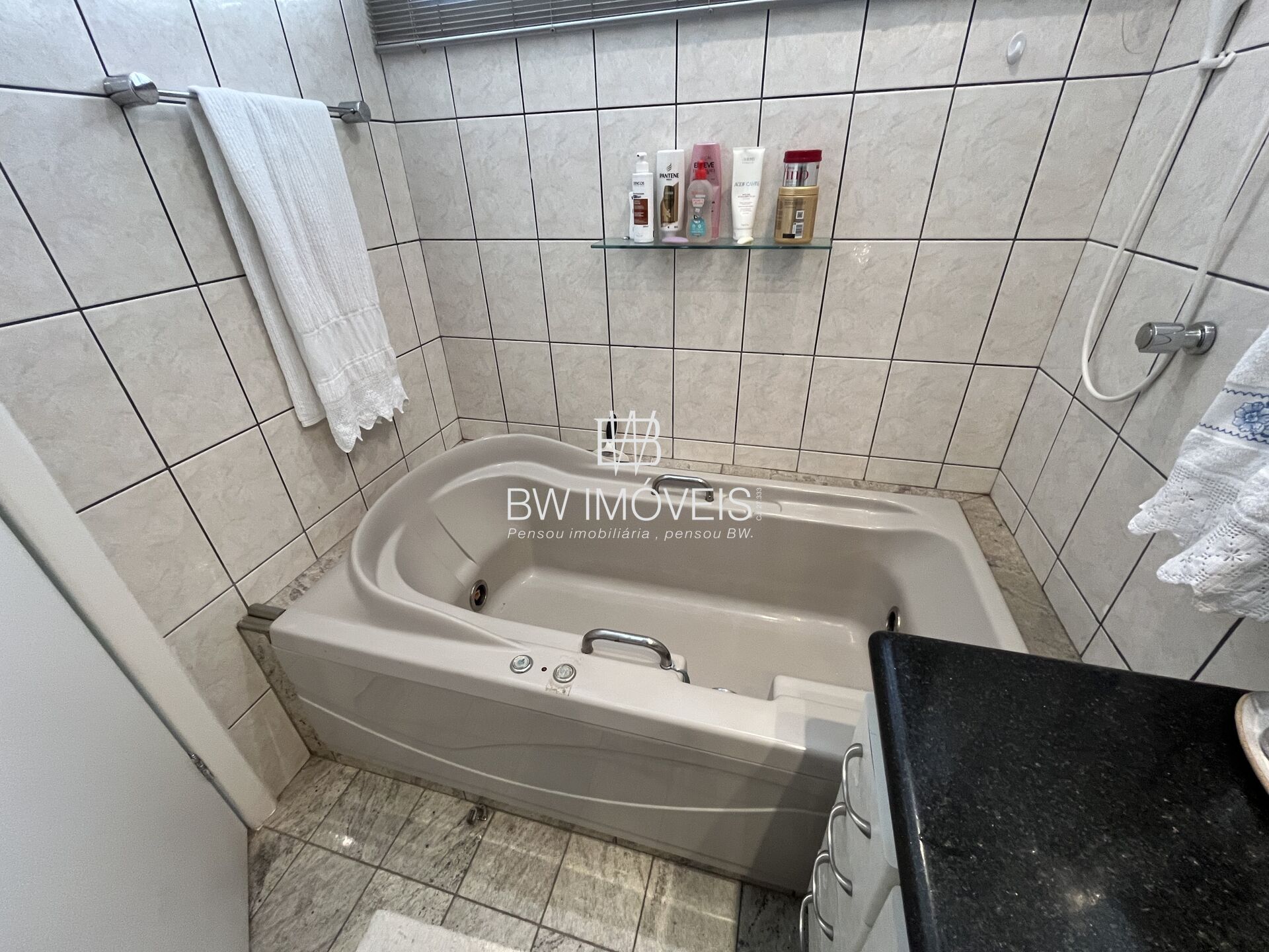 Apartamento à venda com 3 quartos, 152m² - Foto 17