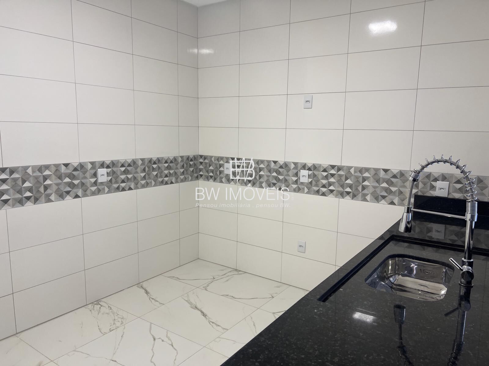 Casa à venda com 3 quartos, 130m² - Foto 11