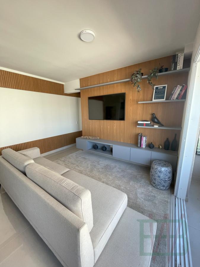 Apartamento à venda com 3 quartos, 99m² - Foto 2