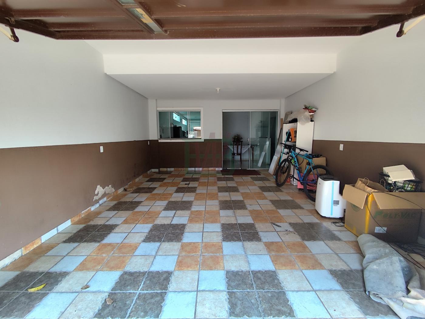 Sobrado à venda com 5 quartos, 250m² - Foto 2