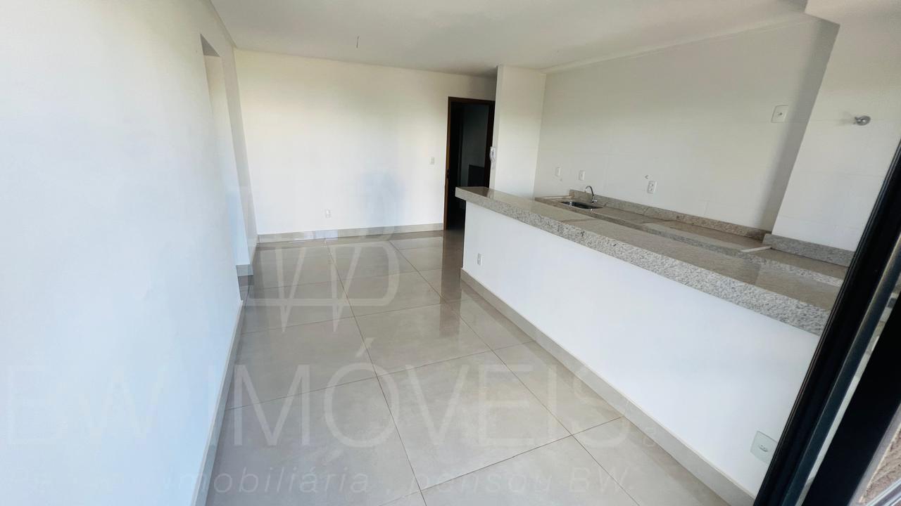 Apartamento à venda com 2 quartos, 70m² - Foto 4