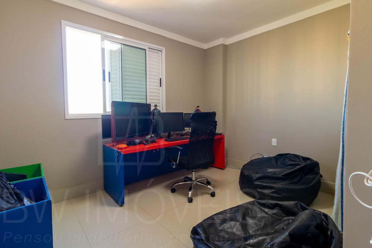 Apartamento à venda com 4 quartos, 140m² - Foto 15