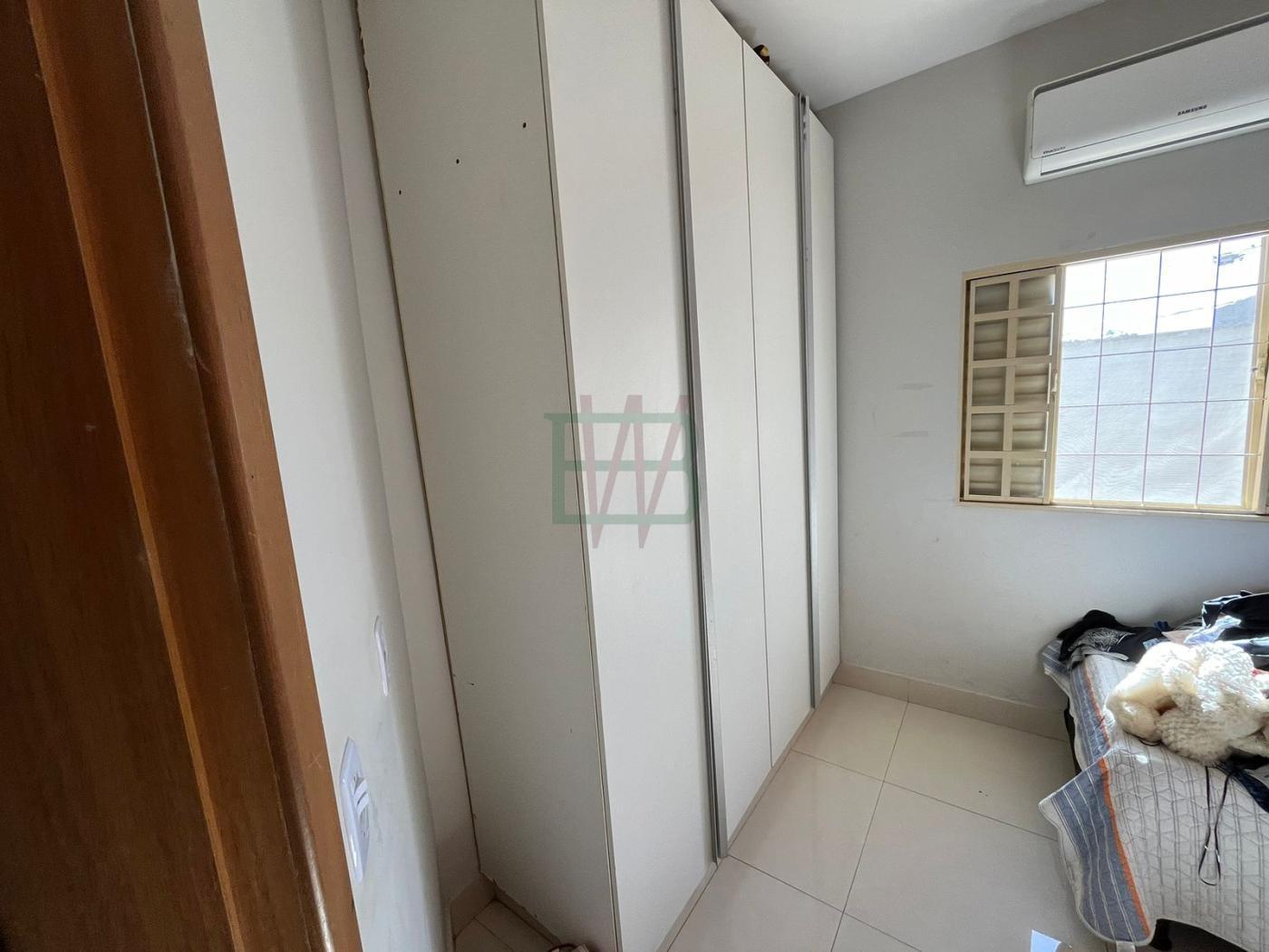 Casa à venda com 3 quartos, 204m² - Foto 13